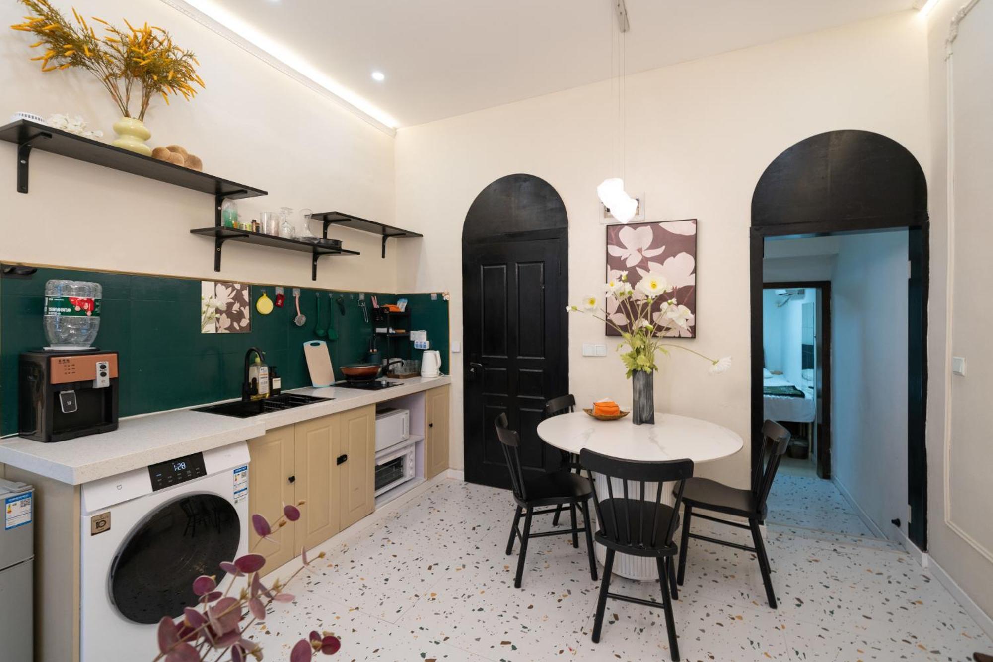 Shanghai Downtown Yi Du B&B - Near South Shaanxi Road Metro Station 600Meters Bagian luar foto